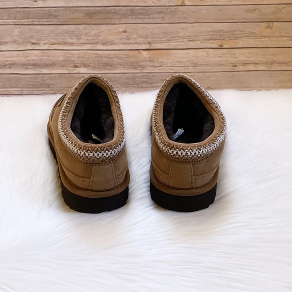 ugg men's tasman logo suede